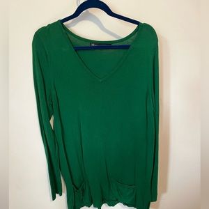 Green tunic, emerald with pockets